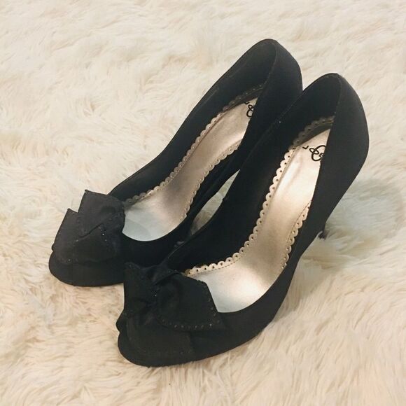 Joey Black Peep Toe Sparkle Heels - Picture 4 of 16